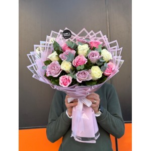15 RENKLİ GÜL BUKETİ