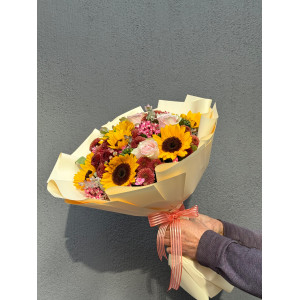 AYÇİÇEĞİ BUKETİ 